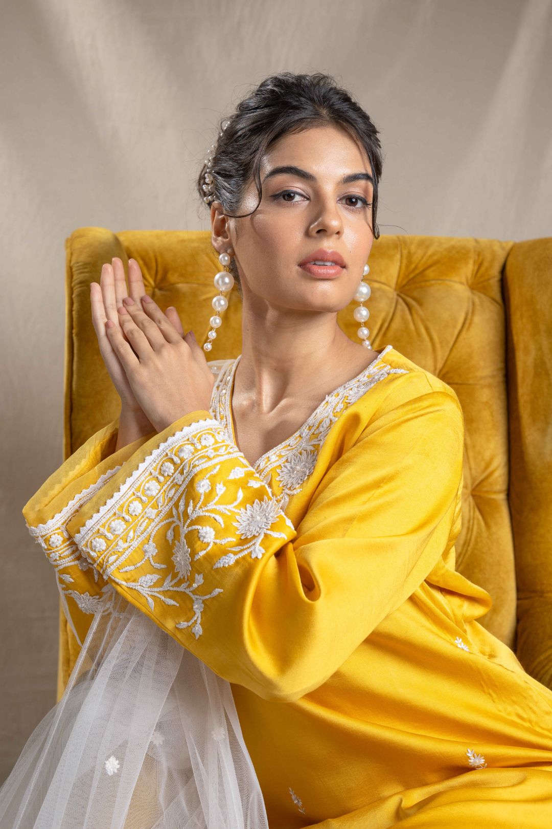 Yellow Kurta Set With Exquisite Neck And Sleeve Embroidery
